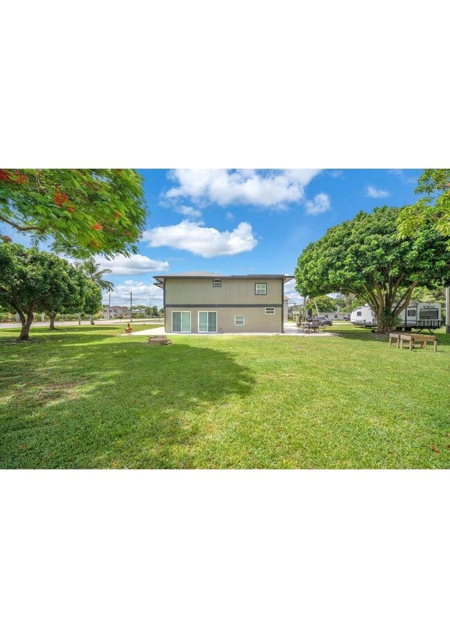 Building Photo - 5023 Club Rd