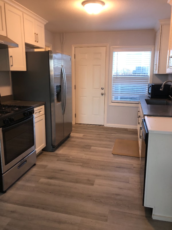 Building Photo - 68 W 4th St