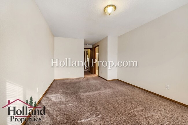 Building Photo - 15459 SW Donna Ct