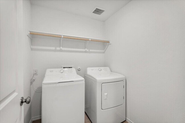 Building Photo - 221 Rodney Boat Rd