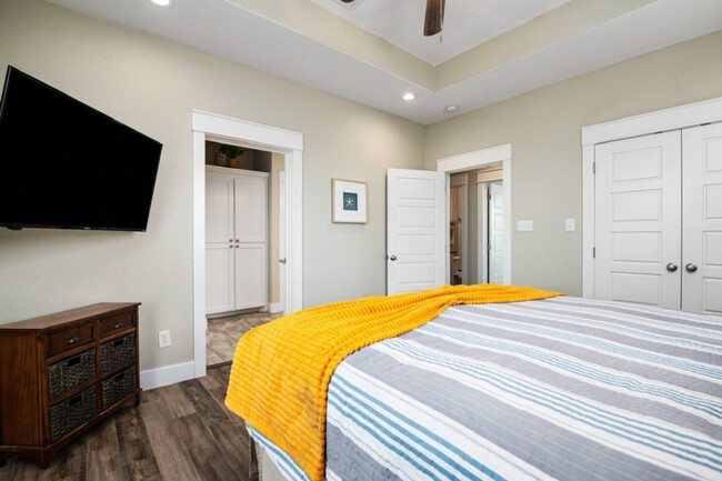 Building Photo - 951 Gulf Shores Dr