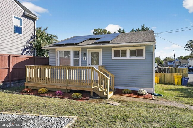 Primary Photo - 8 Marley Neck Rd