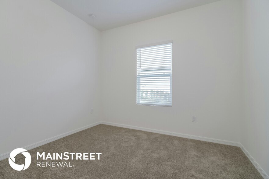 Building Photo - 101 Hidden Lk Lp