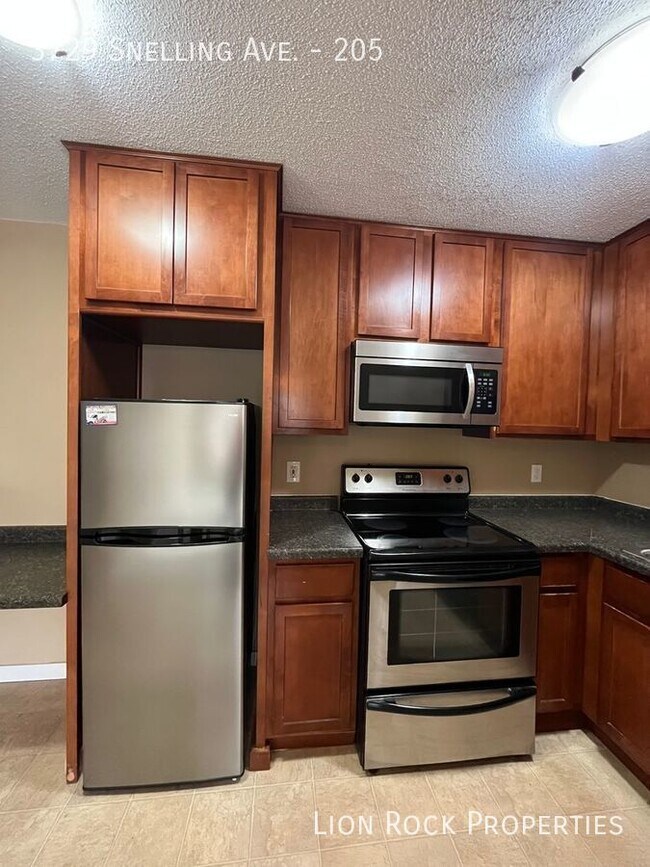 Building Photo - 3729 Snelling Ave