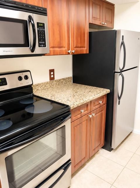 Building Photo - 2986 S University Dr