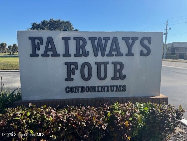 Building Photo - 2270 Golf Isle Dr