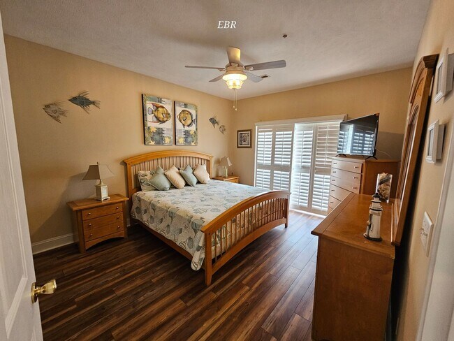 Building Photo - Carolina Yacht Landing