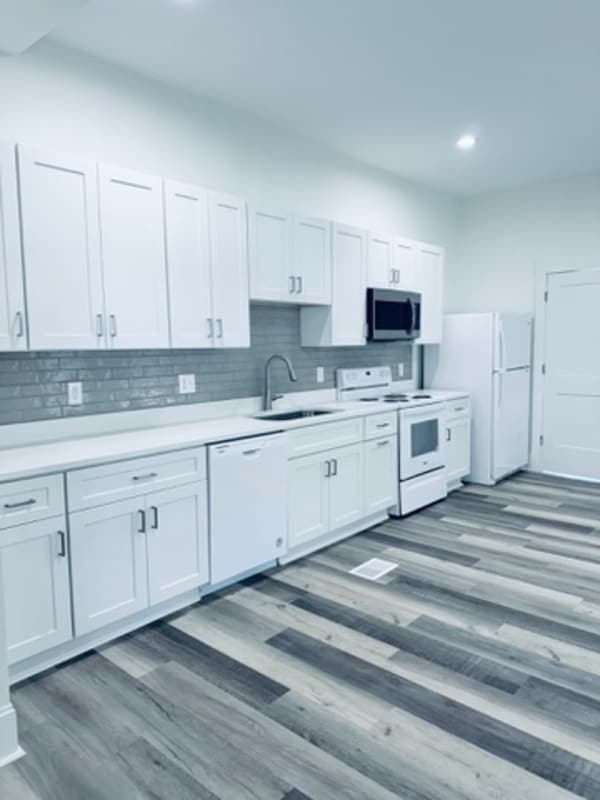 Building Photo - 510 N 2nd Ave