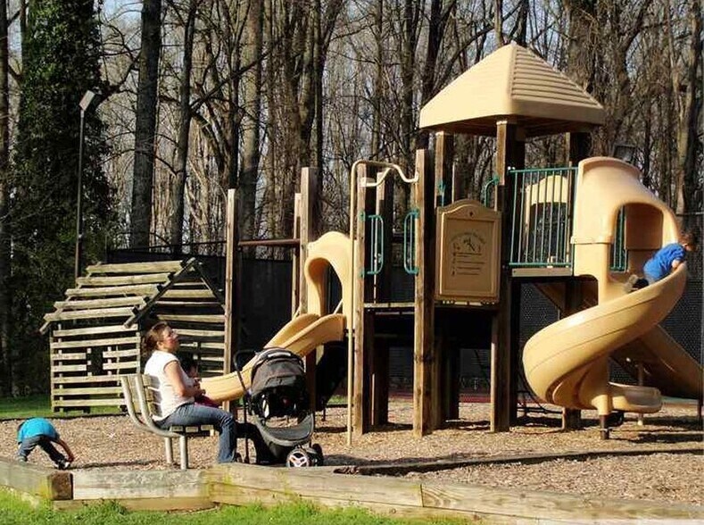 Building Photo - 5105 Crossfield Ct