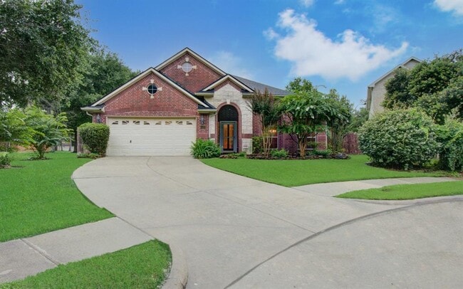 Building Photo - 14403 Red Tailed Hawk Ln