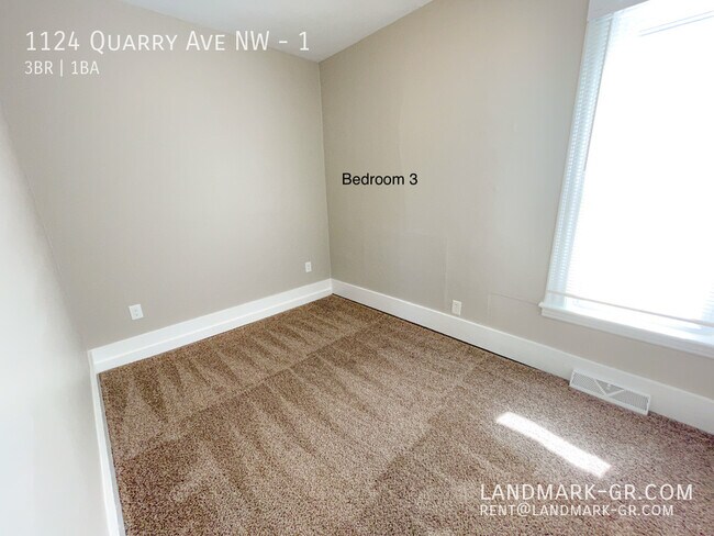 Building Photo - 1124 Quarry Ave NW
