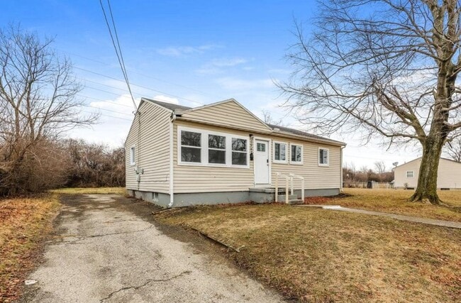 Building Photo - 1596 Courter St