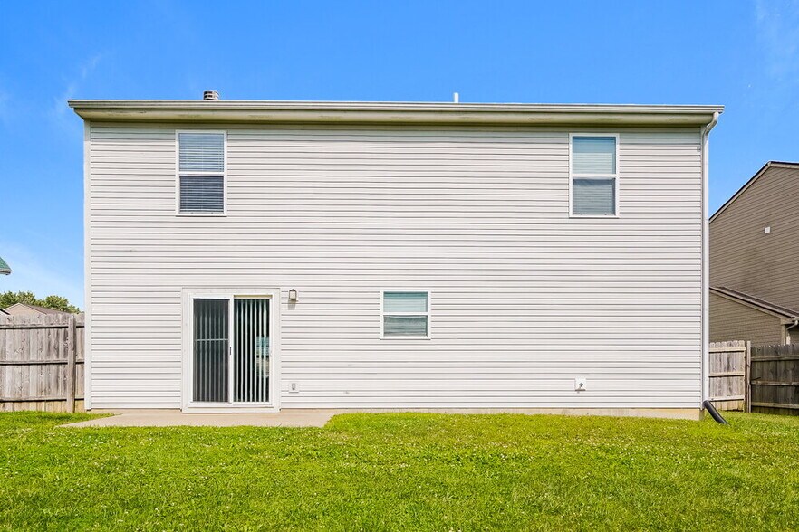 Building Photo - 524 Grassy Bend Dr