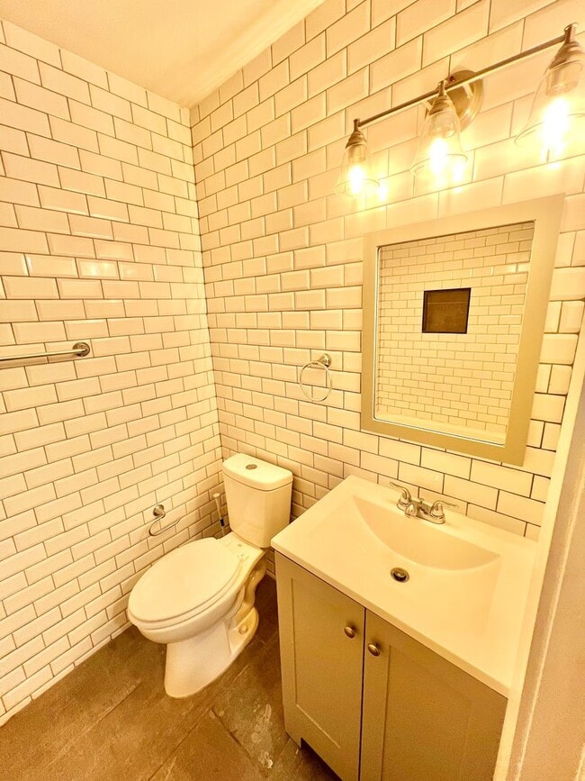 Building Photo - 5867 Poplar Hall Dr