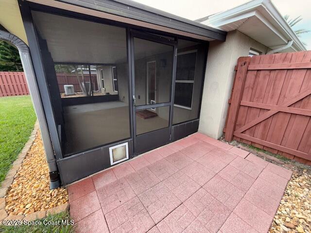 Building Photo - 2073 Raleigh Dr