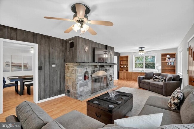 Building Photo - 616 Mcmagan Dr