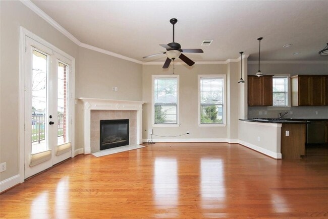 Building Photo - 1203 Genesee St