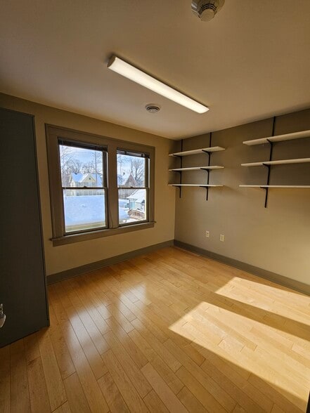 Room 204 - bedroom - 206 N Charles St