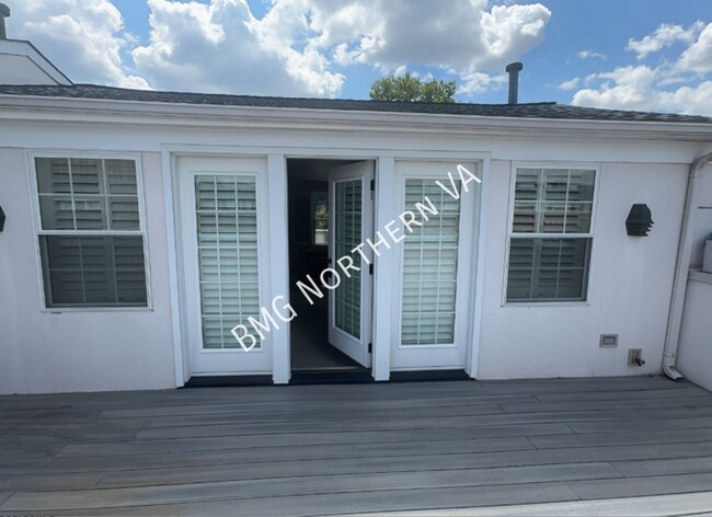Building Photo - 12198 Chancery Station Cir
