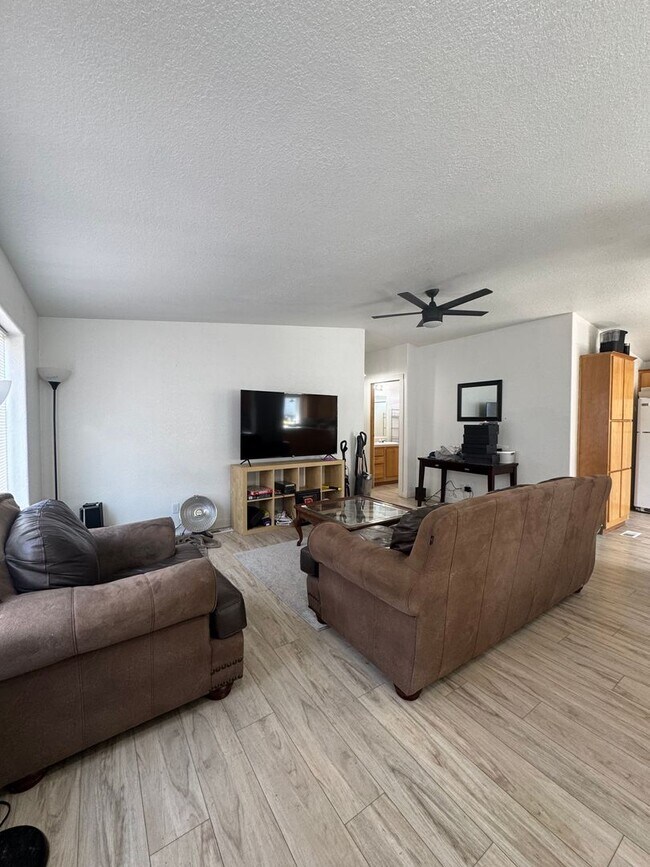 Building Photo - Charming & Updated Home in Kittitas, WA