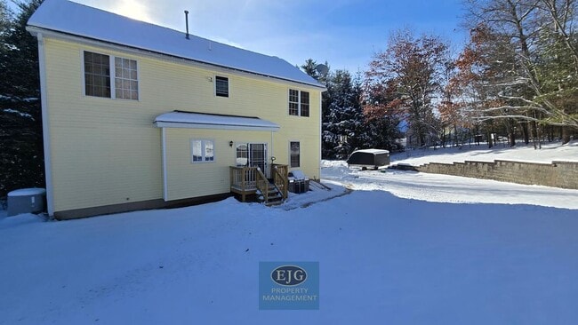 Building Photo - 126 Pinecrest Rd