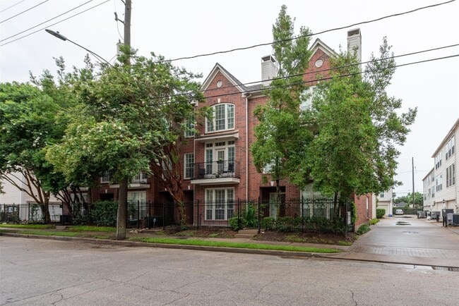 Building Photo - 1310 W Webster St