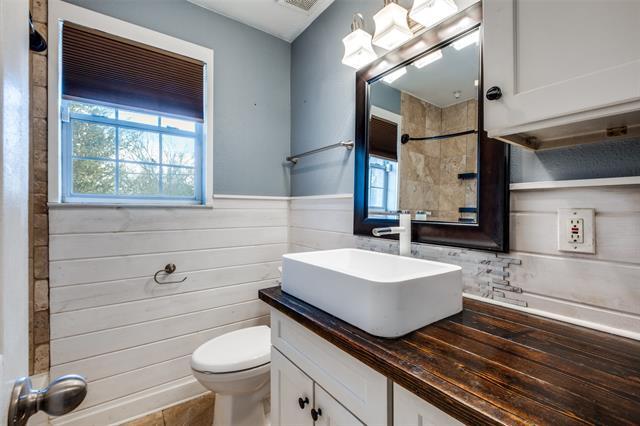 Building Photo - 4703 Bradford Dr