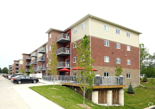 Altoona Towers Altoona Ia Apartment Finder