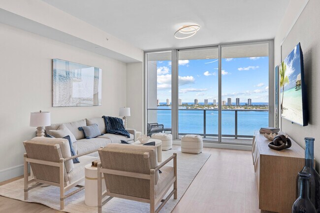 Building Photo - 220 Lake Shore Dr