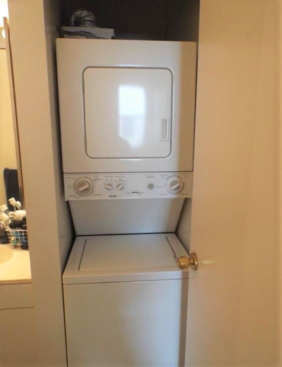 In-Unit Laundry - 75 McKinley Ave