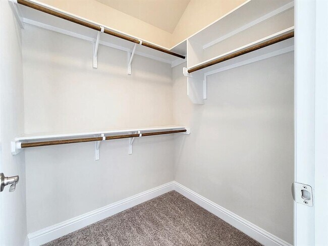 Building Photo - 601 C-Bar Ranch Trl