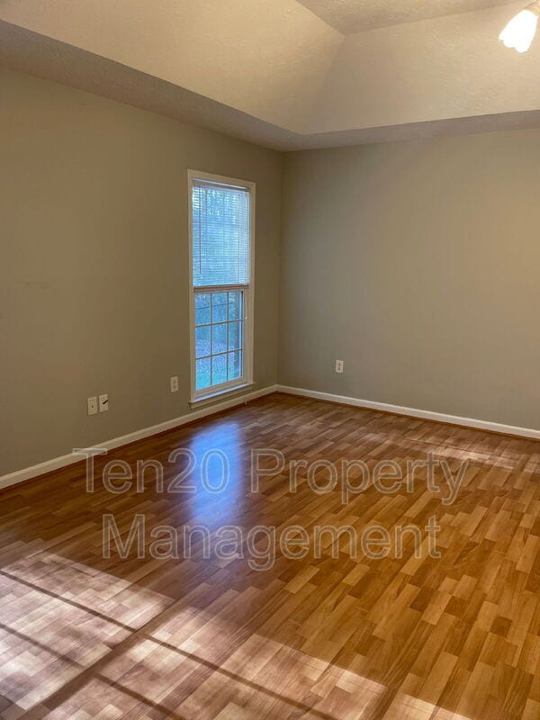 Building Photo - 59 Walnut Ct