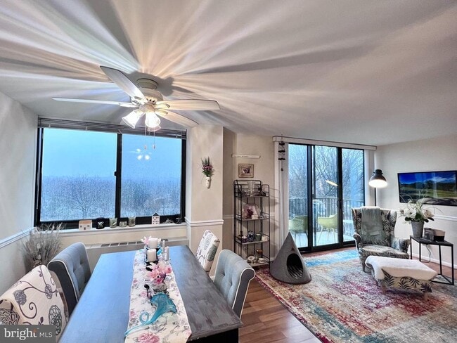 Building Photo - 600 Roosevelt Blvd