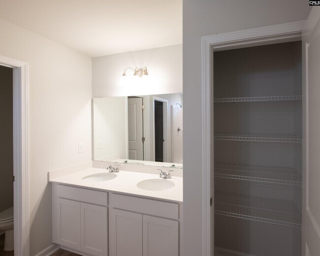 Building Photo - 661 Penfolds Wy