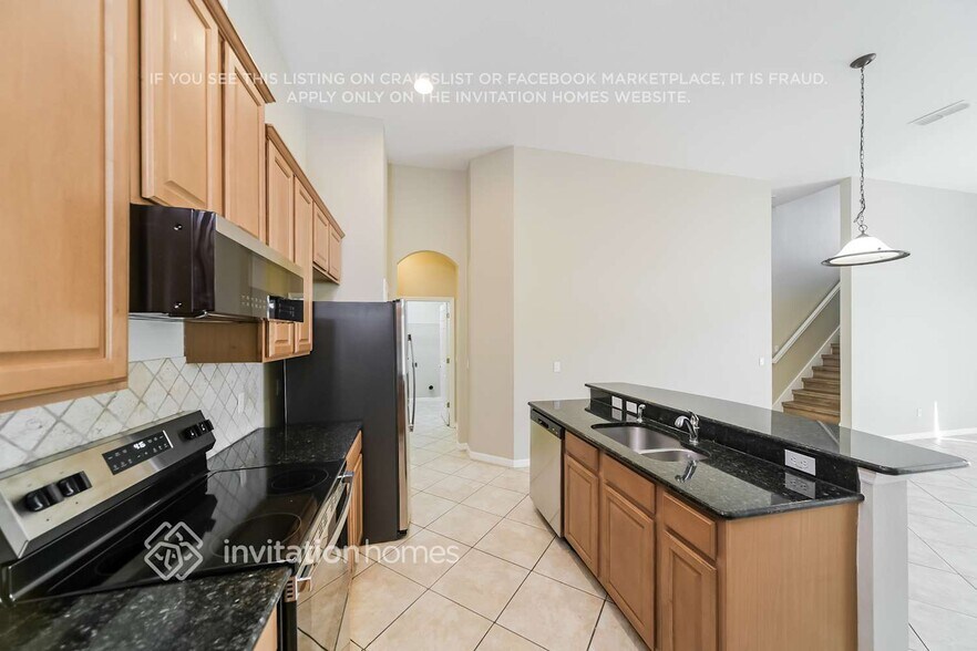 Building Photo - 11530 Vicolo Loop