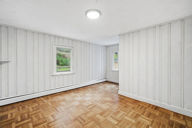 Building Photo - 1108 New Britain Ave