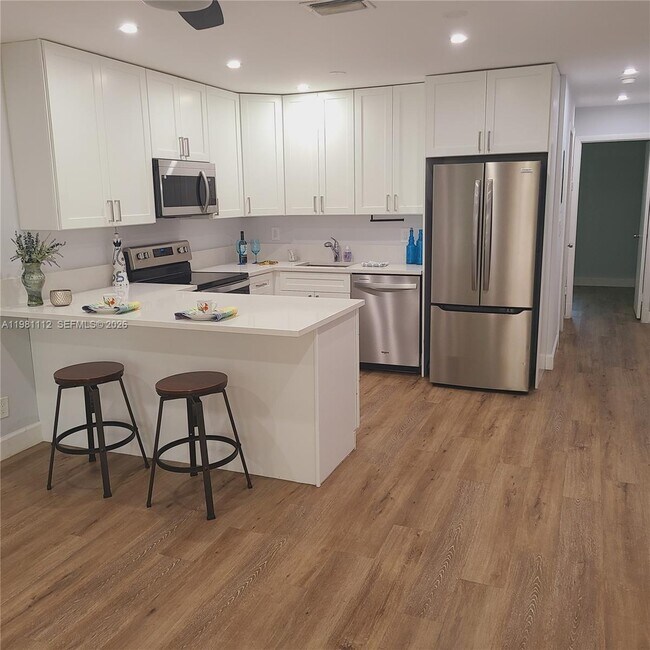 Building Photo - 1504 SW 1st St