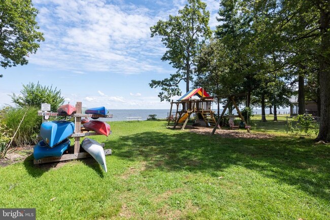 Building Photo - 4706 Frederick Ave