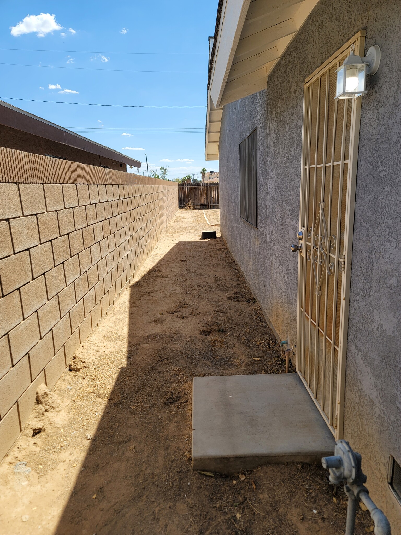 Building Photo - 9230 Karen Ave