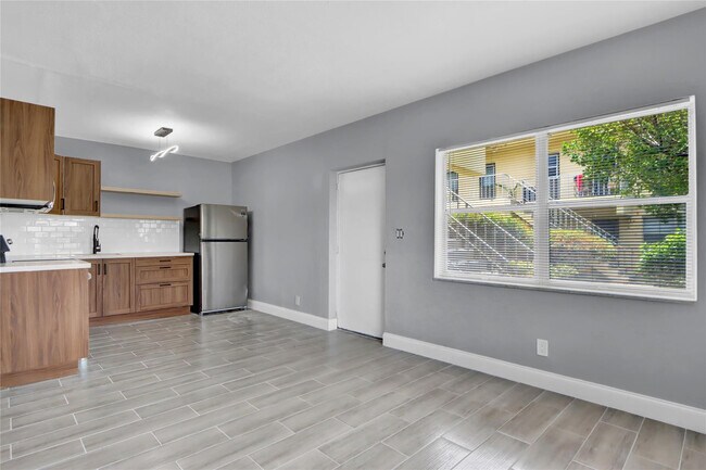 Building Photo - 260 NW 19th St