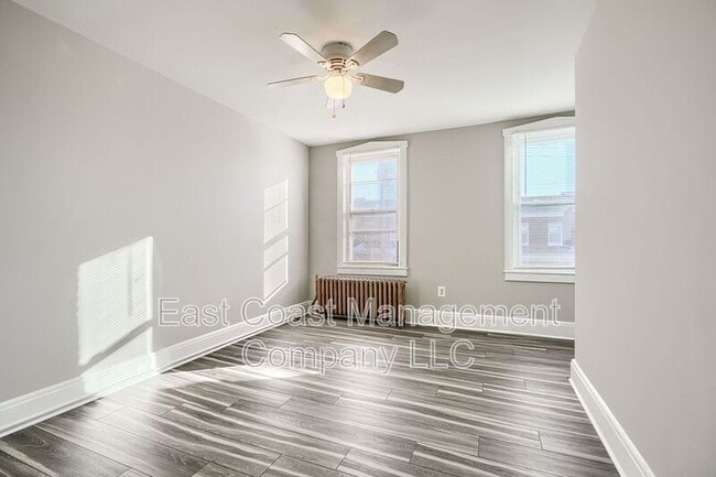 Building Photo - 2706 E Biddle St