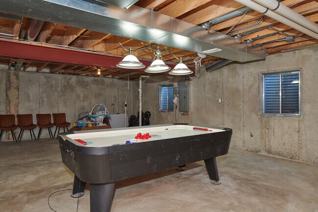 Building Photo - 26300 W Chatham Dr