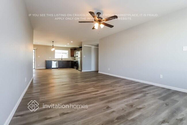 Building Photo - 10845 N 44th Ln