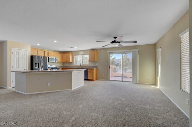 Building Photo - 5052 Whistling Acres Ave