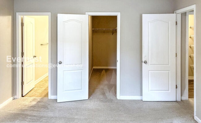 Building Photo - 29766 Westfield Dr