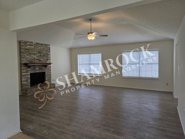 Building Photo - 3/2 Arrowhead Estates Home