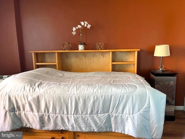 Building Photo - 1011 Arlington Blvd