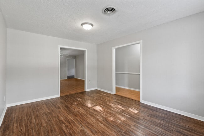 Building Photo - 1510 Narcille St