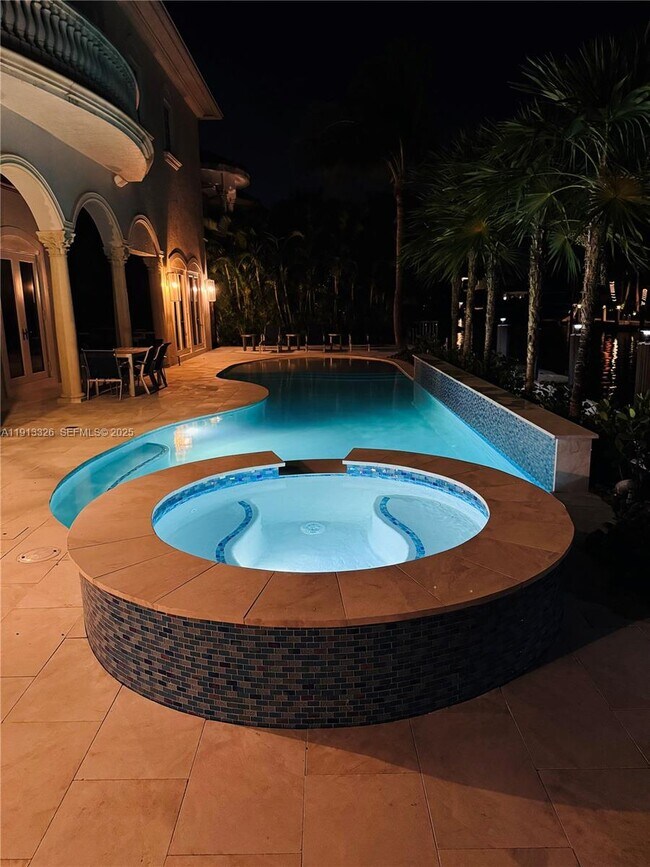 Building Photo - 959 Eve St