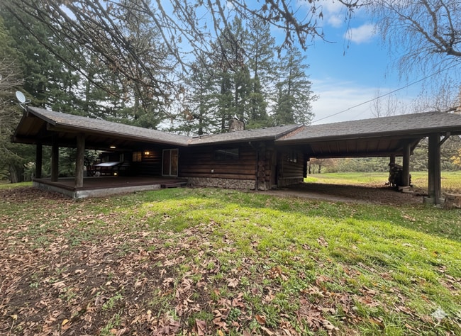 Building Photo - Country Living 3 Bedroom 2 Bath Newberg OR 97132